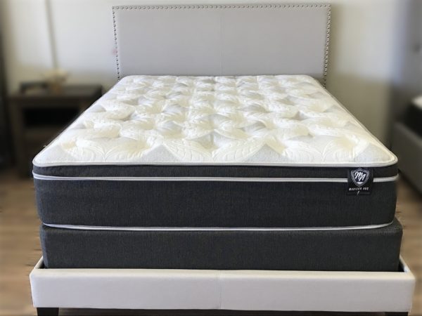 Bed, Nailhead Khaki